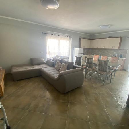 Saranda Relax Apartments Buitenkant foto