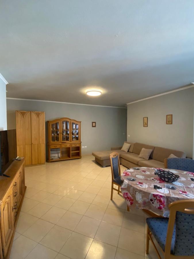 Saranda Relax Apartments Buitenkant foto